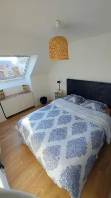 Un ou plusieurs lits dans un hébergement de l'établissement Maison familiale 3 chambres - Jardin clos BBQ linge inclus - Entre Caen & la Mer - Parking - arrivée autonome - professionnels bienvenus