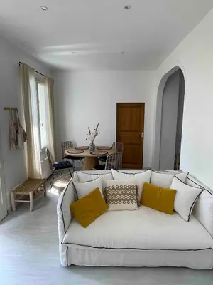 Coin salon dans l'établissement La petite bleue, Villa 300 m de la mer