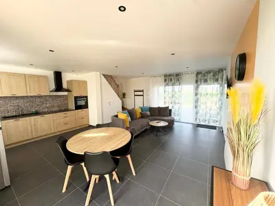 Cuisine ou kitchenette dans l'établissement Gîtes Les Rives du Mont