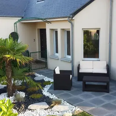 Villa moderne à 200m de la mer avec jardin clos