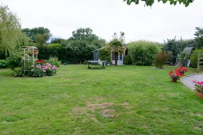 Jardin de l'établissement La Tiny d'Utah Beach - Proche de la plage