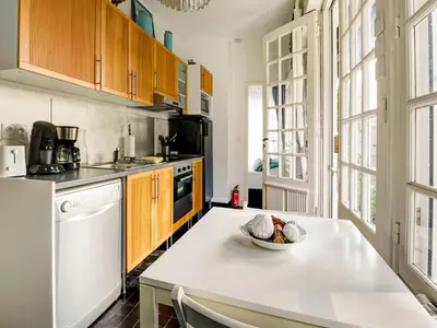 Cuisine ou kitchenette dans l'établissement Romantic Stay, Isigny-sur-Mer