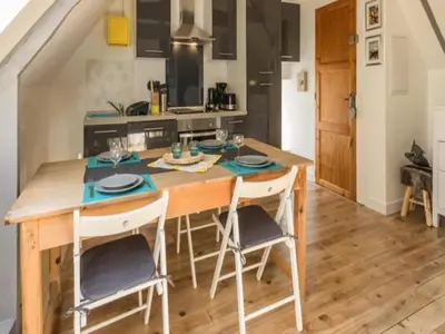 Cuisine ou kitchenette dans l'établissement Romantic Escape in Normandy