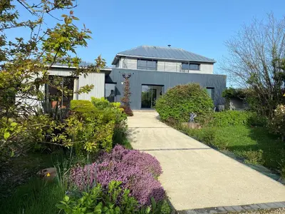 Jardin de l'établissement Antre mer et GR Cancale - 11 personnes