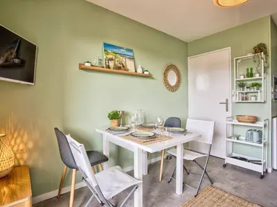 Cuisine ou kitchenette dans l'établissement Une parenthèse face à lhorizon à Cabourg - FR-1-788-87