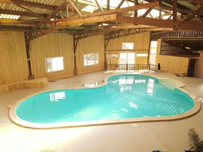 Piscine de l'établissement Domaine Des Hêtres ou située à proximité