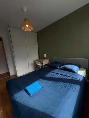 Un ou plusieurs lits dans un hébergement de l'établissement Spacious 4 bedroom family home 5 min from Caen