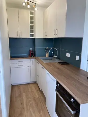 Cuisine ou kitchenette dans l'établissement La Guillaumière - T2 lumineux refait à neuf - Quartier de l'éventail
