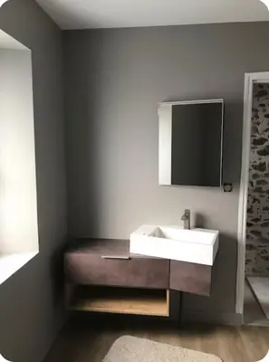 Un ou plusieurs lits dans un hébergement de l'établissement chambre d'hôtes du pays coutançais