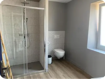 Salle de bains dans l'établissement chambre d'hôtes du pays coutançais