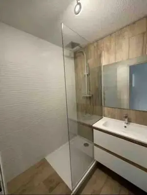 Salle de bains dans l'établissement Appartement vue mer avec accès direct à la plage