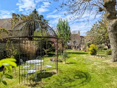 Jardin de l'établissement Cottage Maison Areli