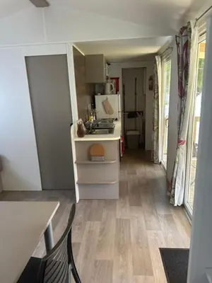 Cuisine ou kitchenette dans l'établissement Le bercail