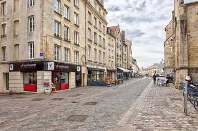 Quartier de l'appartement ou autre quartier proche