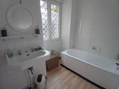 Salle de bains dans l'établissement Les Riaux