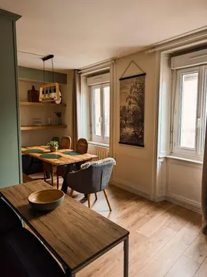 Coin salon dans l'établissement Jplc