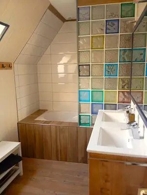 Salle de bains dans l'établissement Gite An Ty Sara 2 à 4 personnes baie mont saint Michel