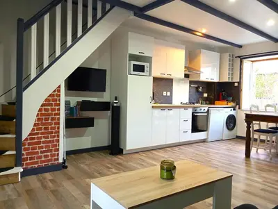 Cuisine ou kitchenette dans l'établissement Gite An Ty Sara 2 à 4 personnes baie mont saint Michel
