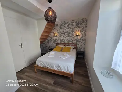 Un ou plusieurs lits dans un hébergement de l'établissement Saturne - SILS , 4 Bedrooms and 2 Bathrooms