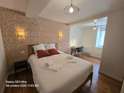 Un ou plusieurs lits dans un hébergement de l'établissement Saturne - SILS , 4 Bedrooms and 2 Bathrooms
