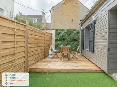 Terrasse ou espace extérieur de l'établissement Le Refuge marin Studio lumineux, terrasse privée, plage à 2 min