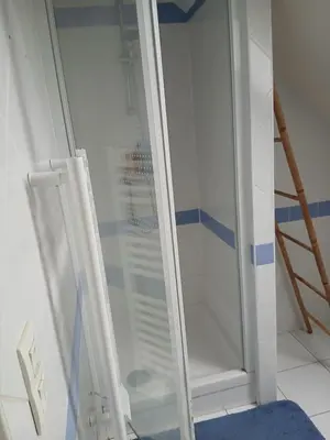 Salle de bains dans l'établissement Chambre étudiant