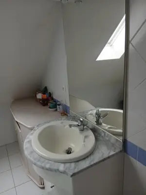 Salle de bains dans l'établissement Chambre étudiant