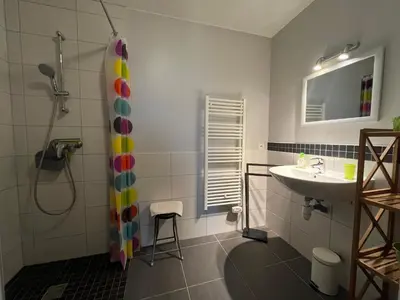 Salle de bains dans l'établissement Ma maison de famille, grange du 18e siècle, jardin