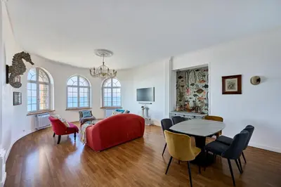 Télévision ou salle de divertissement dans l'établissement Le Château Rêvé - Superbe appt vue mer