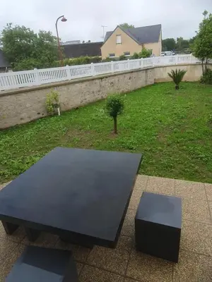 Jardin de l'établissement Maison spacieuse à Montebourg avec jardin