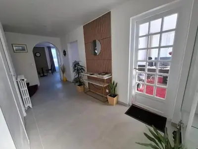 Plan de l'établissement Maison spacieuse à Montebourg avec jardin