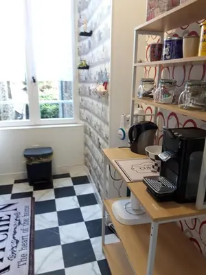 Cuisine ou kitchenette dans l'établissement TINCHEBRAY Centre ville