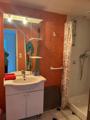 Salle de bains dans l'établissement La cabane du pêcheur