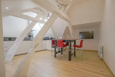 Télévision ou salle de divertissement dans l'établissement Duplex centre historique de Bayeux