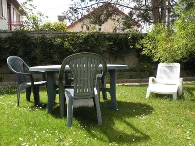 Jardin de l'établissement Le clos Jolly, location de vacance à Saint Aubin sur mer