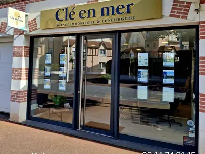 Plan de l'établissement Appartement lumineux avec piscine, proche Cabourg - FR-1-788-93