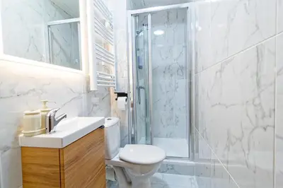 Salle de bains dans l'établissement Le Saint Sauveur - Plein centre de Caen