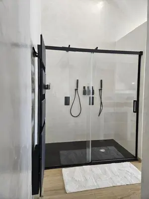 Salle de bains dans l'établissement La suite Cherbourgeoise