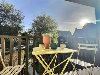 Balcon ou terrasse dans l'établissement F3 2 chambres duplex Cabourg calme, balcon, proche plage
