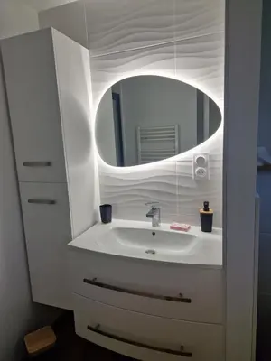 Salle de bains dans l'établissement Baie du Mont Saint Michel, petite maison neuve