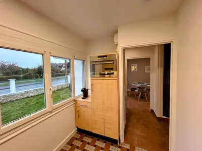 Cuisine ou kitchenette dans l'établissement Maison proche Mer