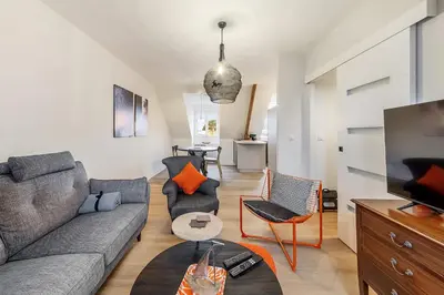 Coin salon dans l'établissement Armor beautiful renovated apartment 2 bedrooms