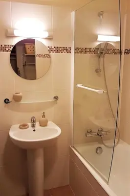 Salle de bains dans l'établissement Maison de pêcheur sur le port