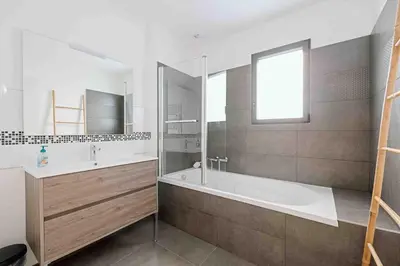 Salle de bains dans l'établissement Sameline