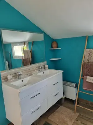 Salle de bains dans l'établissement Maison normande entre mer et histoire