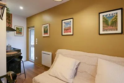 Coin salon dans l'établissement Le 1 du Clos Fleuri - Studio avec extérieur privatif