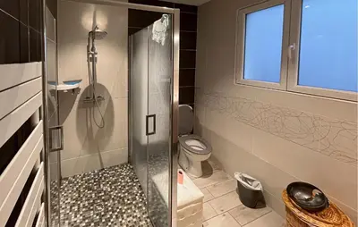 Salle de bains dans l'établissement Gîte Gouvile