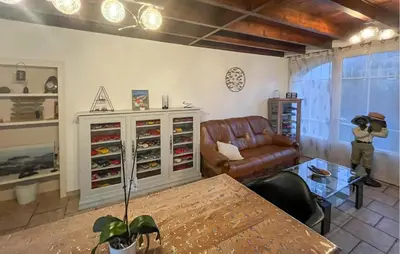 Coin salon dans l'établissement Gîte Gouvile