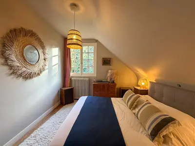 Un ou plusieurs lits dans un hébergement de l'établissement Le Clos des Pins - Maison de campagne - Paisible