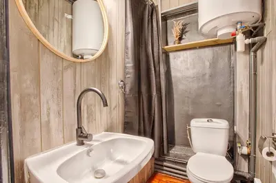 Salle de bains dans l'établissement L'Héritage - Hypercentre - Bars & Restaurants à pieds